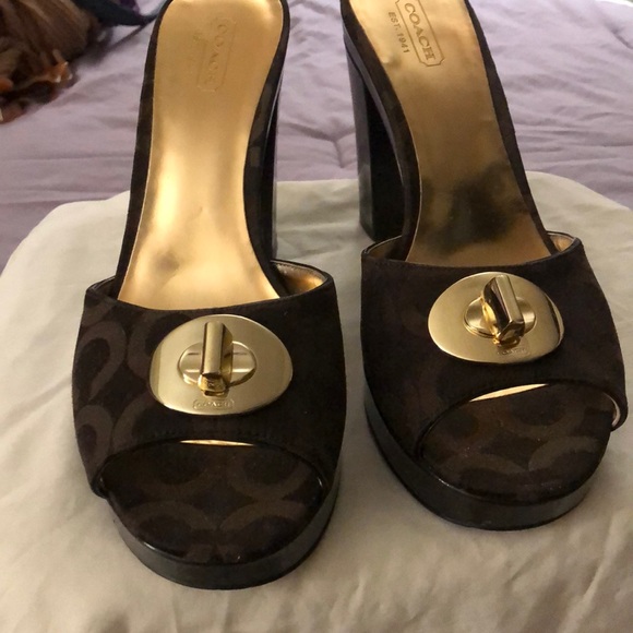 Open toe heels in brown! - Picture 2 of 4